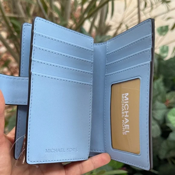 Michael Kors Jet Set Medium Printed Signature Logo Wallet - Diner Drive - In - Picture 4 of 5